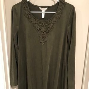 Maternity velvet forest green dress